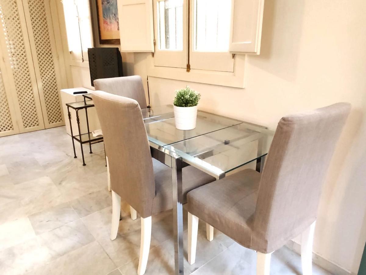 Appartement Homeyseville-bright At Santa Cruz 4 Pax, Parking Optional Sevilla