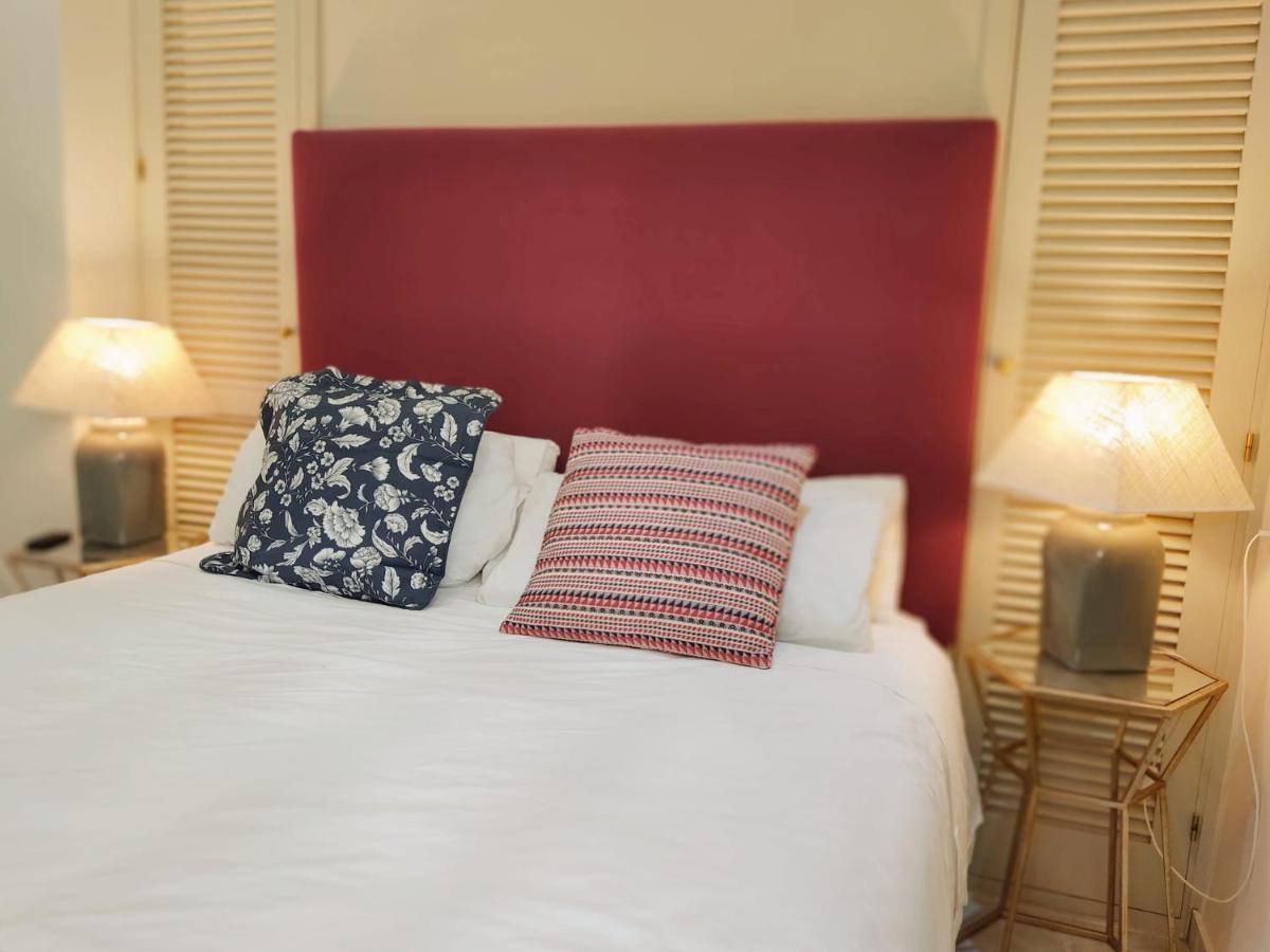Homeyseville-bright At Santa Cruz 4 Pax, Parking Optional Appartement